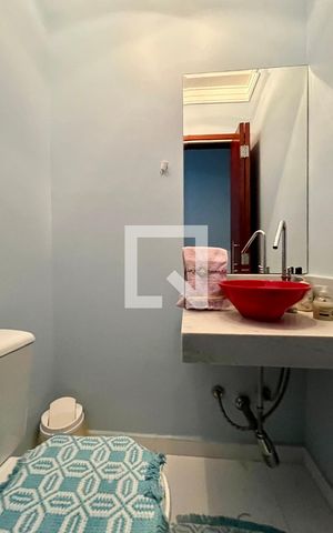 Casa à venda com 400m², 4 quartos e 4 vagas Casa à venda com 400m², 4 quartos e 4 vagasLavabo