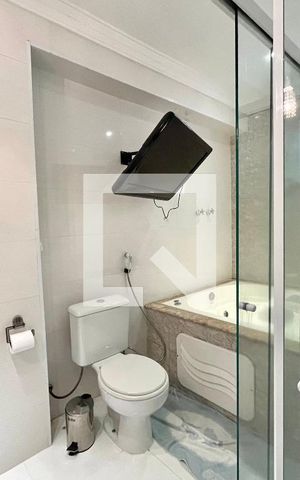 Casa à venda com 400m², 4 quartos e 4 vagas Casa à venda com 400m², 4 quartos e 4 vagasBanheiro da Suíte 3