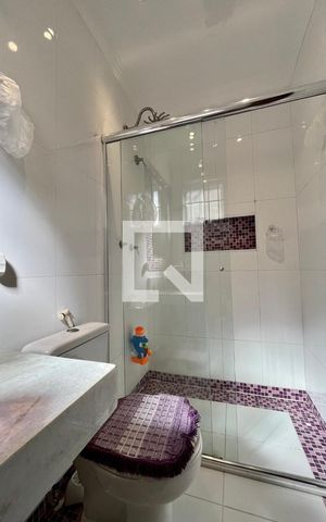 Casa à venda com 400m², 4 quartos e 4 vagas Casa à venda com 400m², 4 quartos e 4 vagasBanheiro da Suíte 1