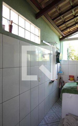 Casa à venda com 200m², 3 quartos e 2 vagasÁrea de Serviço