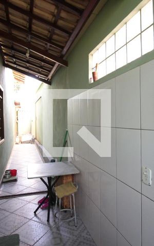 Casa à venda com 200m², 3 quartos e 2 vagasÁrea de Serviço