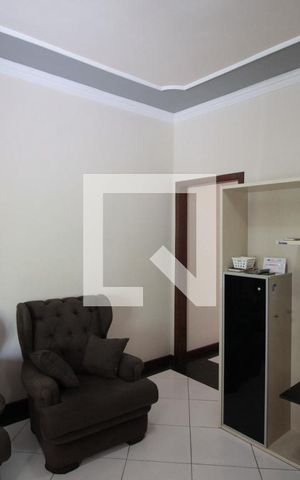 Casa à venda com 200m², 3 quartos e 2 vagasSala