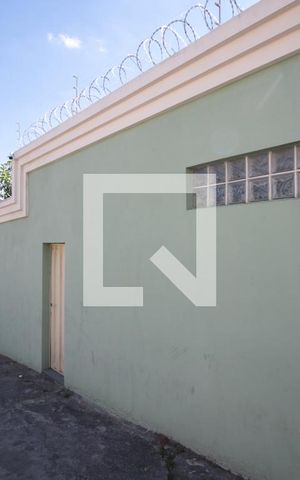 Casa à venda com 200m², 3 quartos e 2 vagasFachada