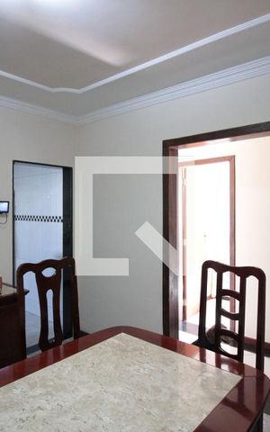 Casa à venda com 200m², 3 quartos e 2 vagasCopa