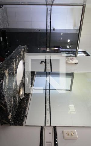 Casa à venda com 200m², 3 quartos e 2 vagasBanheiro da Suite