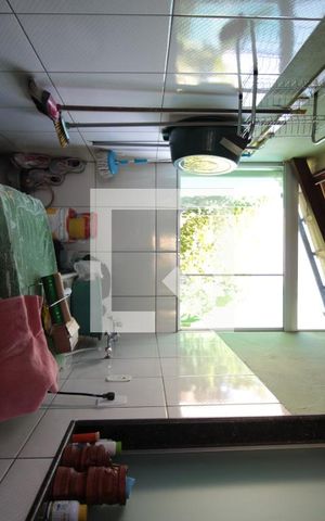 Casa à venda com 200m², 3 quartos e 2 vagasÁrea de Serviço