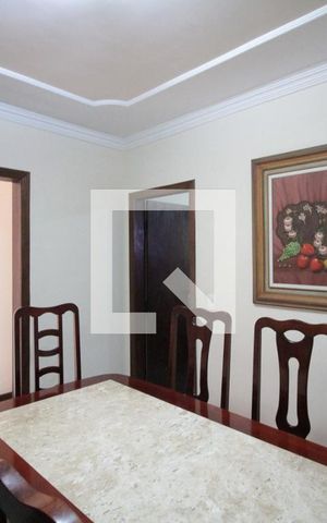 Casa à venda com 200m², 3 quartos e 2 vagasCopa