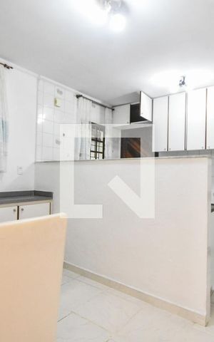 Casa à venda com 120m², 4 quartos e 2 vagasCozinha 