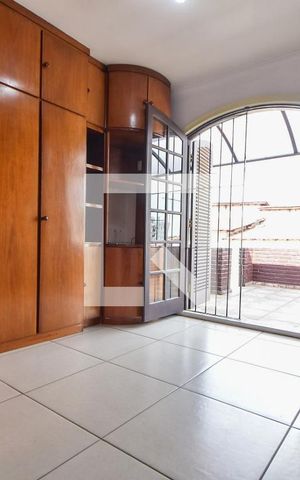 Casa à venda com 120m², 4 quartos e 2 vagasQuarto 02