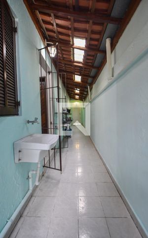 Casa à venda com 120m², 4 quartos e 2 vagasLavanderia 