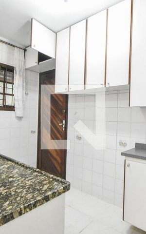 Casa à venda com 120m², 4 quartos e 2 vagasCozinha 