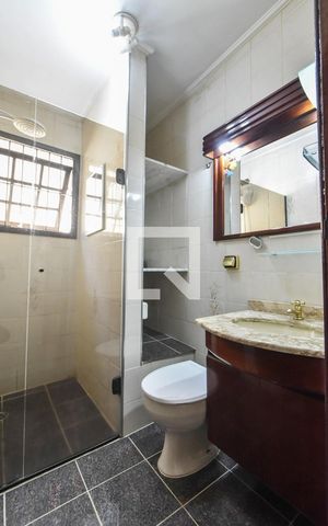 Casa à venda com 120m², 4 quartos e 2 vagasBanheiro Suíte 01
