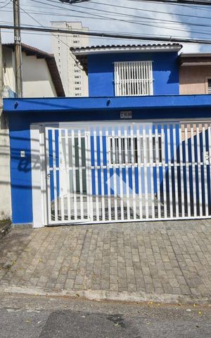 Casa à venda com 120m², 4 quartos e 2 vagasCasa 