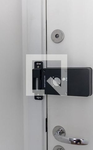 Apartamento à venda com 41m², 2 quartos e sem vaga Apartamento à venda com 41m², 2 quartos e sem vagaFechadura Eletrônica