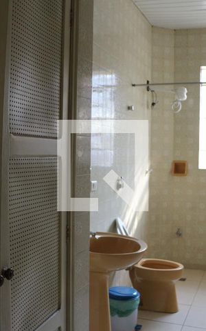 Casa à venda com 126m², 3 quartos e 1 vagaBanheiro