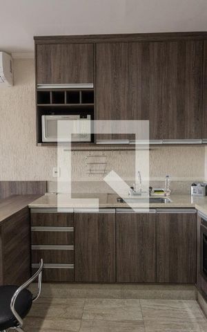 Studio à venda com 33m², 1 quarto e 1 vaga Studio à venda com 33m², 1 quarto e 1 vagaStudio