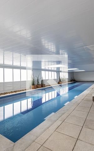 Studio à venda com 33m², 1 quarto e 1 vaga Studio à venda com 33m², 1 quarto e 1 vagaÁrea comum - Piscina