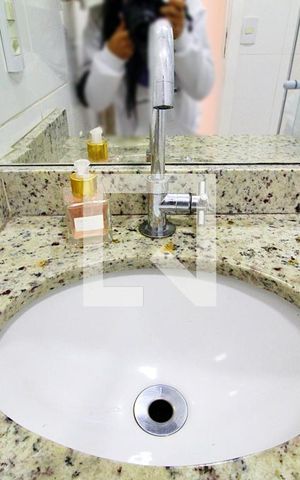Apartamento à venda com 110m², 2 quartos e 2 vagasBanheiro