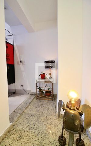 Apartamento à venda com 110m², 2 quartos e 2 vagasEscada