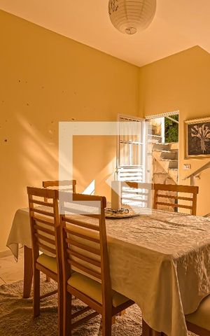 Casa à venda com 360m², 3 quartos e 3 vagasSala
