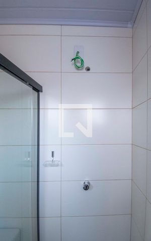 Apartamento para alugar com 70m², 2 quartos e sem vagaBanheiro