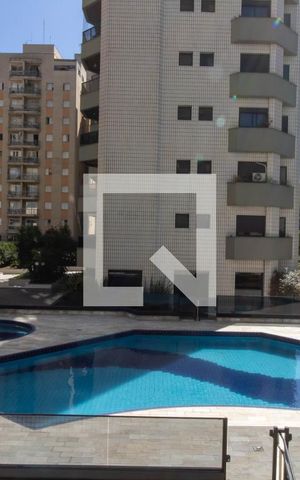 Apartamento à venda com 178m², 4 quartos e 3 vagas Apartamento à venda com 178m², 4 quartos e 3 vagasVaranda