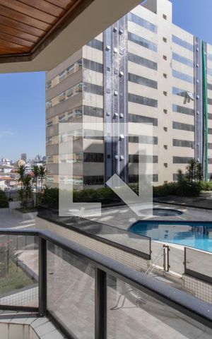 Apartamento à venda com 178m², 4 quartos e 3 vagas Apartamento à venda com 178m², 4 quartos e 3 vagasVaranda da Suíte 1