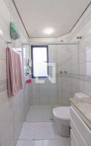 Apartamento à venda com 178m², 4 quartos e 3 vagas Apartamento à venda com 178m², 4 quartos e 3 vagasBanheiro da Suíte 3