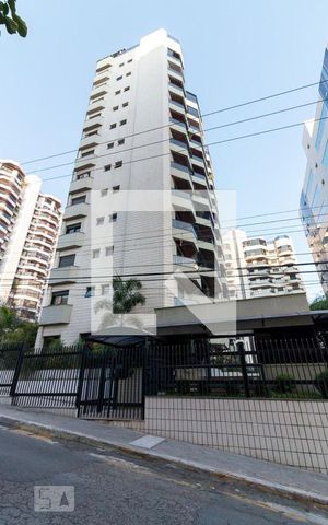 Apartamento à venda com 178m², 4 quartos e 3 vagas Apartamento à venda com 178m², 4 quartos e 3 vagasFachada