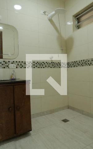 Casa à venda com 249m², 4 quartos e 3 vagasBanheiro 1