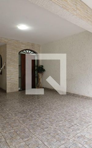 Casa à venda com 249m², 4 quartos e 3 vagasGaragem