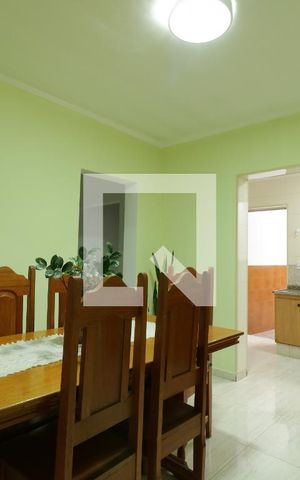 Casa à venda com 249m², 4 quartos e 3 vagasCopa