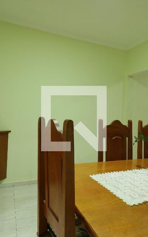 Casa à venda com 249m², 4 quartos e 3 vagasCopa