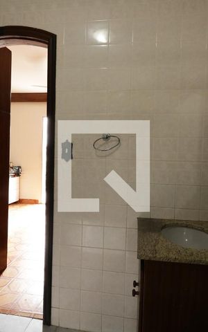 Casa à venda com 249m², 4 quartos e 3 vagasBanheiro da Suite