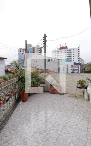 Casa à venda com 249m², 4 quartos e 3 vagasSuite - Varanda