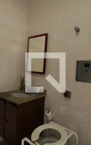 Casa à venda com 249m², 4 quartos e 3 vagasBanheiro da Suite