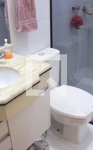 Casa de condomínio à venda com 130m², 3 quartos e 2 vagasBanheiro da Suíte 3