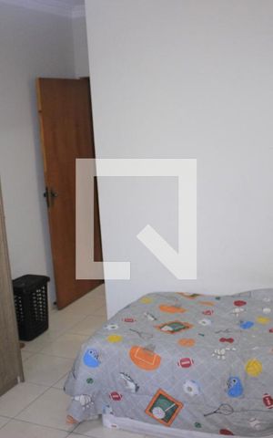 Casa de condomínio à venda com 130m², 3 quartos e 2 vagasSuíte 2