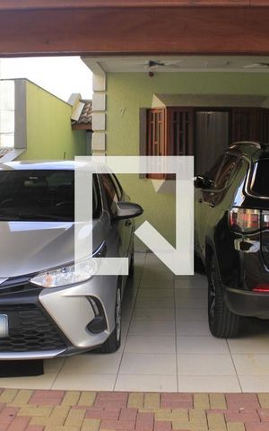 Casa de condomínio à venda com 130m², 3 quartos e 2 vagasGaragem
