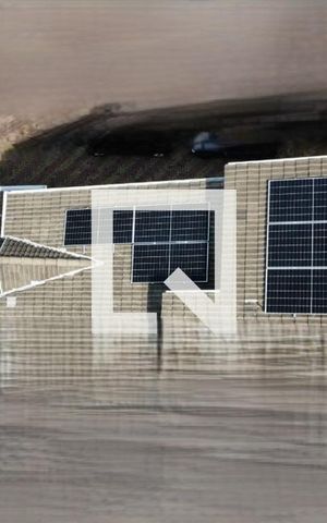Casa de condomínio à venda com 130m², 3 quartos e 2 vagas Casa de condomínio à venda com 130m², 3 quartos e 2 vagasVista das placas Solares do imóvel.