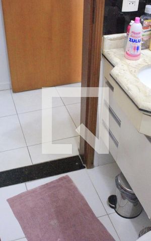 Casa de condomínio à venda com 130m², 3 quartos e 2 vagasBanheiro da Suíte 3
