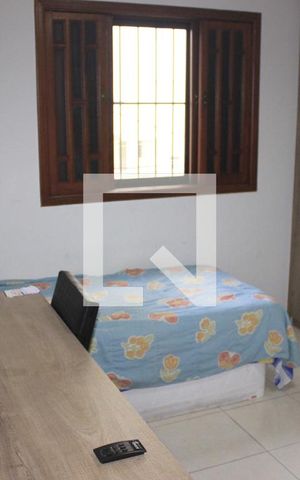 Casa de condomínio à venda com 130m², 3 quartos e 2 vagasSuíte 2