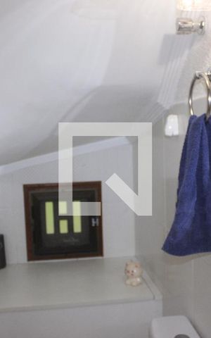 Casa de condomínio à venda com 130m², 3 quartos e 2 vagasLavabo Sala