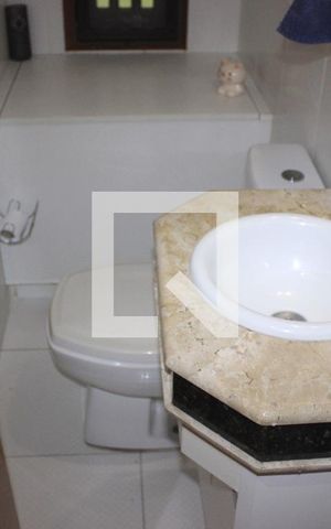 Casa de condomínio à venda com 130m², 3 quartos e 2 vagasLavabo Sala