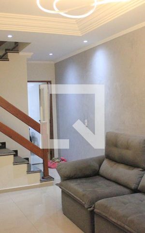 Casa de condomínio à venda com 130m², 3 quartos e 2 vagasSala