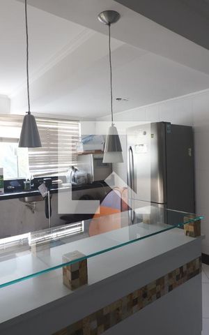 Casa para alugar com 150m², 2 quartos e 2 vagasCozinha 