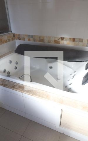 Casa para alugar com 150m², 2 quartos e 2 vagasBanheiro