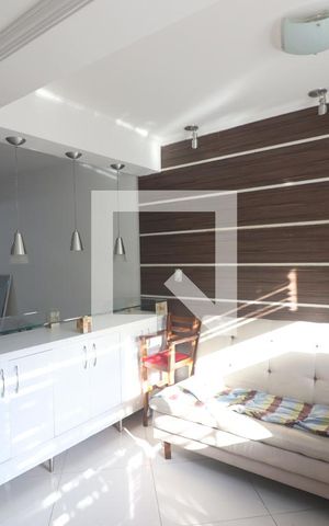 Casa para alugar com 150m², 2 quartos e 2 vagasSala