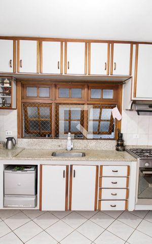 Casa para alugar com 250m², 4 quartos e 3 vagasCozinha