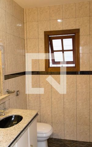 Casa para alugar com 250m², 4 quartos e 3 vagasBanheiro Social